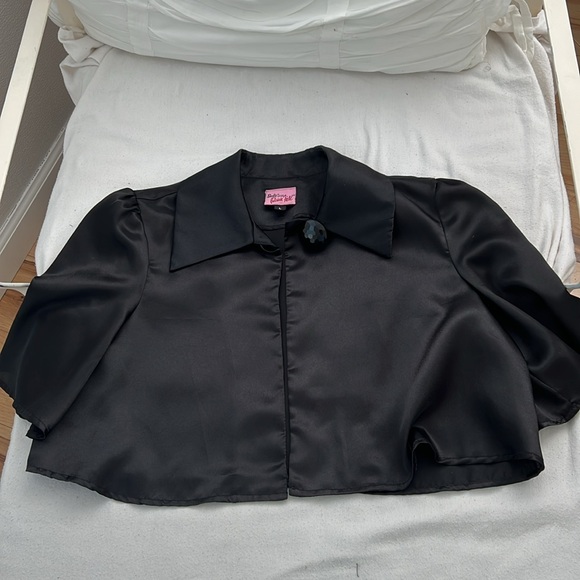 Vintage Patricia Field Black crop jacket. - Picture 2 of 7